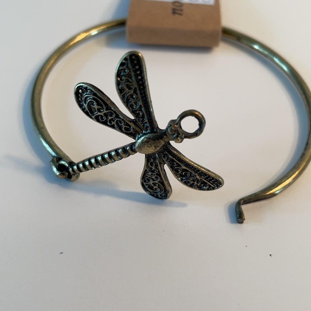NWT Dragonfly Bracelet - Picture 3 of 3